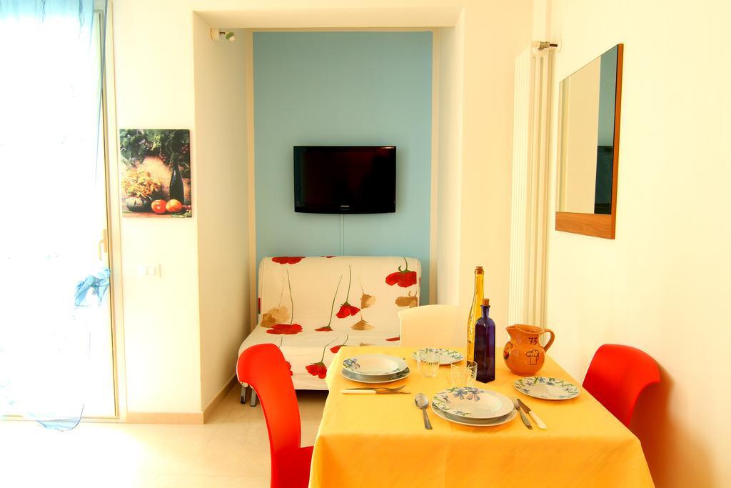 Residence Blu Marine Rimini Cameră foto